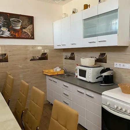 Apartment Erdei Vendeghaz Hajduszoboszlo